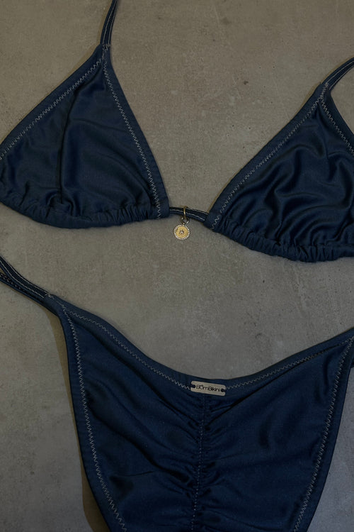 Ariel blue bottom